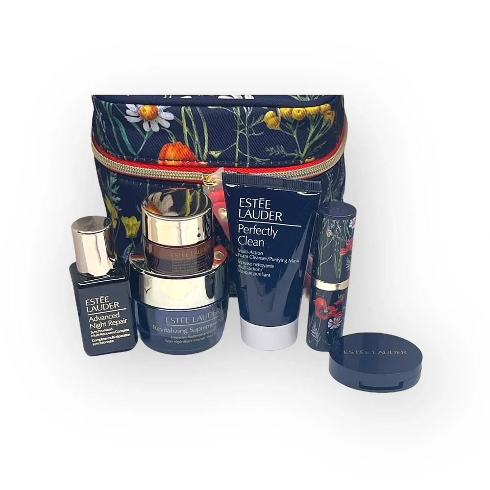 new Estee Lauder ❀ 7 PC Skincare Makeup Travel Gift Set ❀ Zip Around Bag
